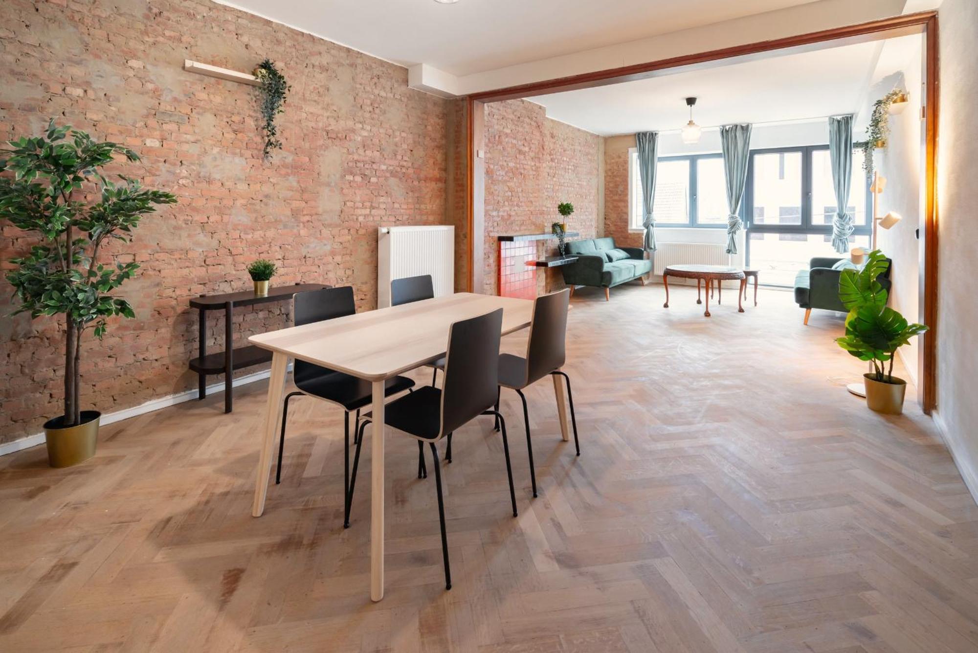 Two-Bedroom Apartments In The Heart Of Antwerpen Exterior foto
