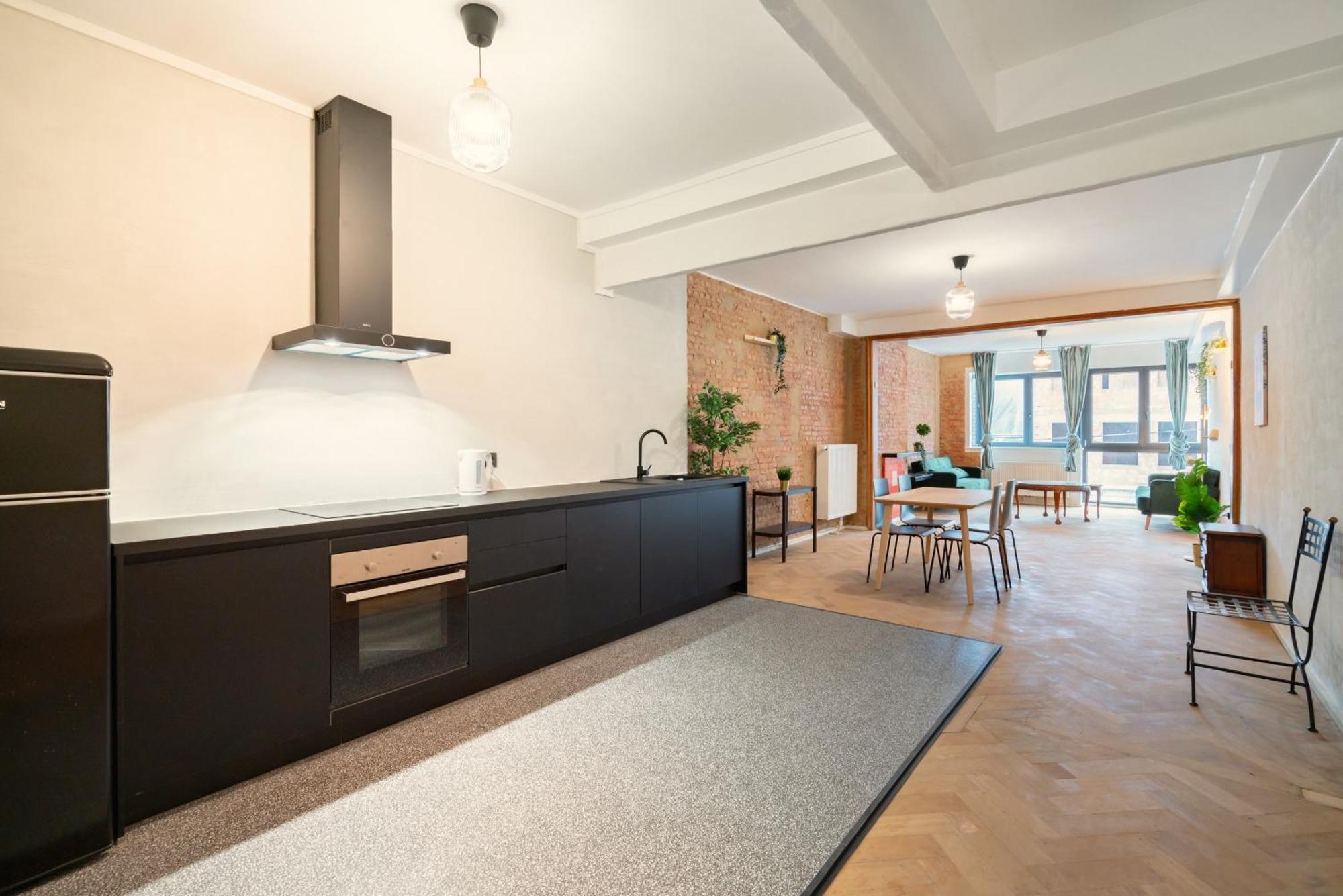 Two-Bedroom Apartments In The Heart Of Antwerpen Exterior foto